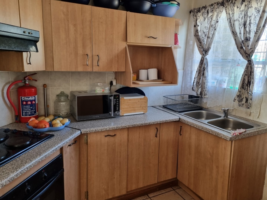 4 Bedroom Property for Sale in Pellissier Free State